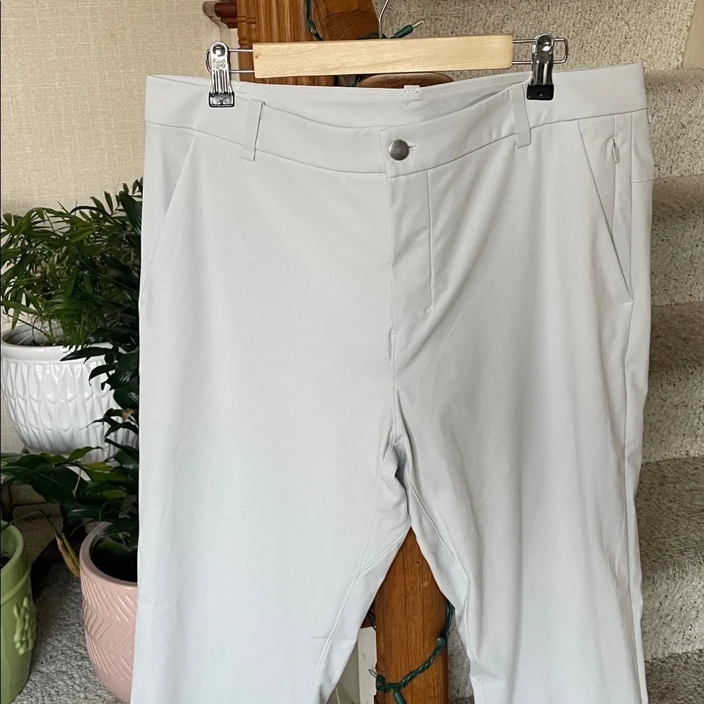 NWT Lululemon athletica Men's Light Gray Commision Pant Classic 34